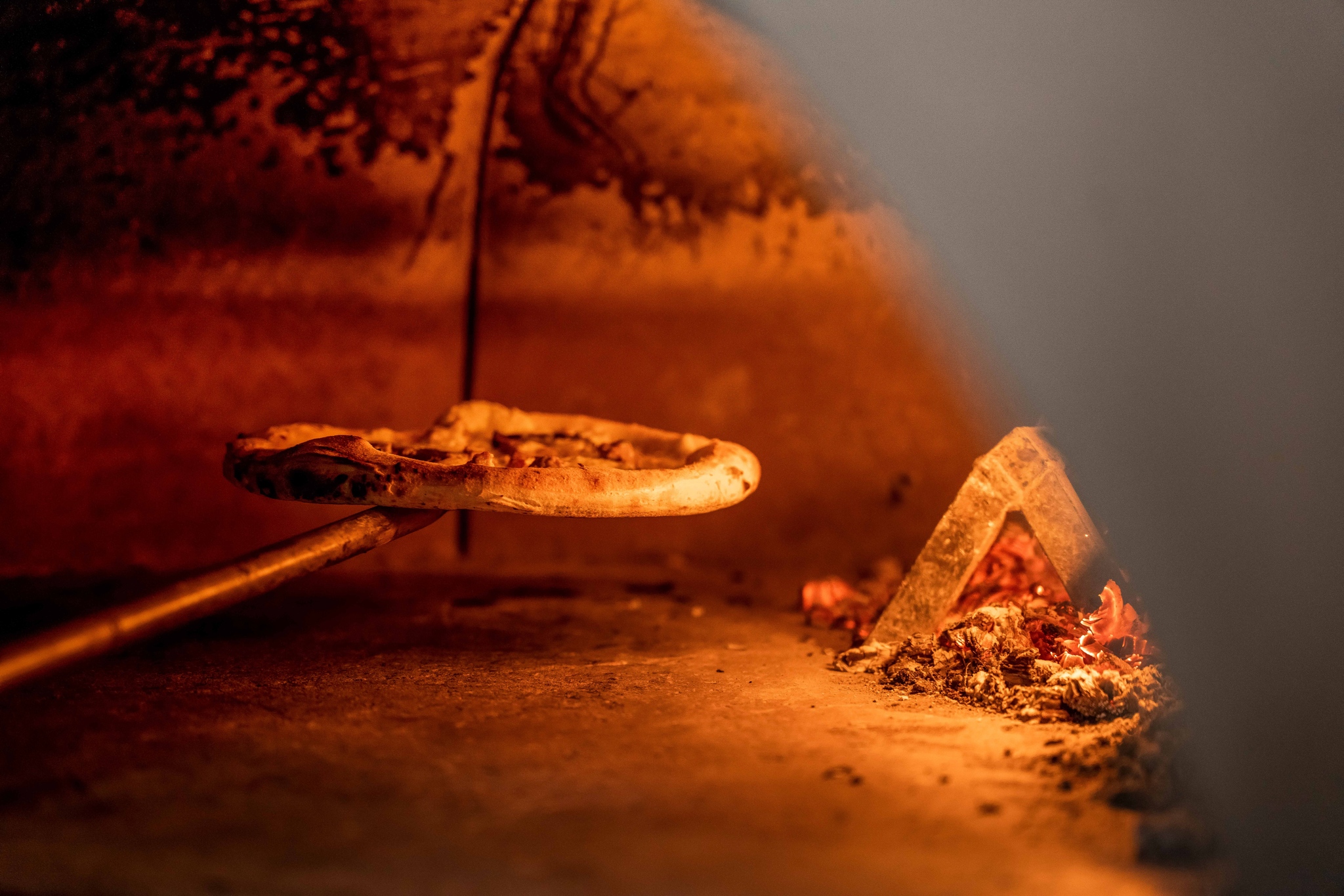 Houtoven van Kalura pizzeria, Antwerpen